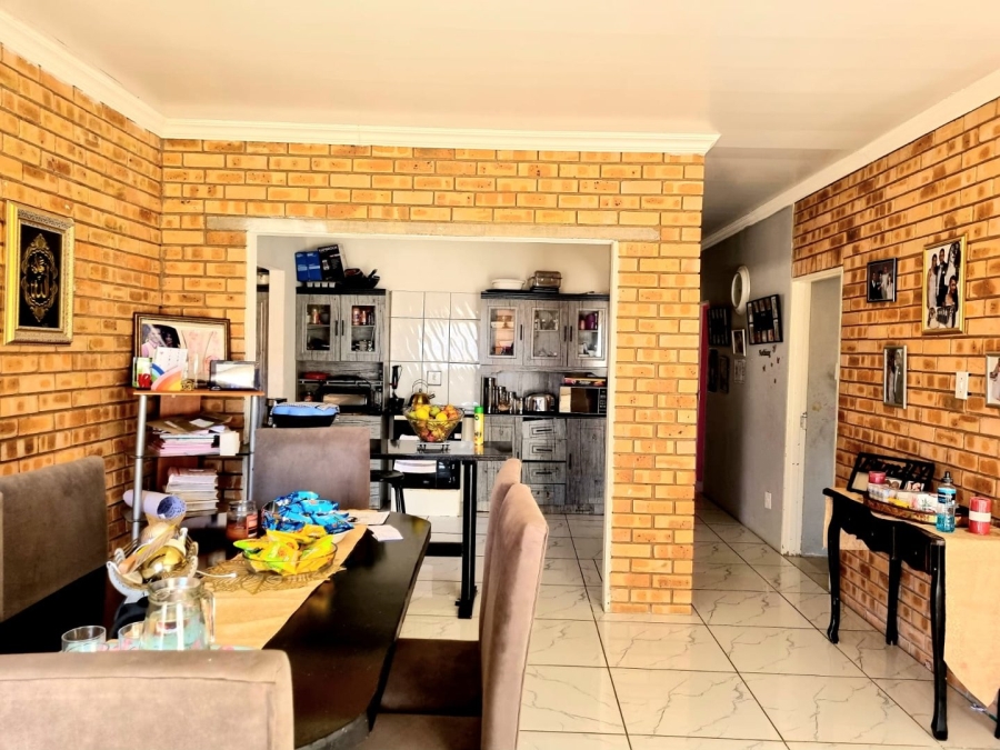 3 Bedroom Property for Sale in Square Hill Park Northern Cape